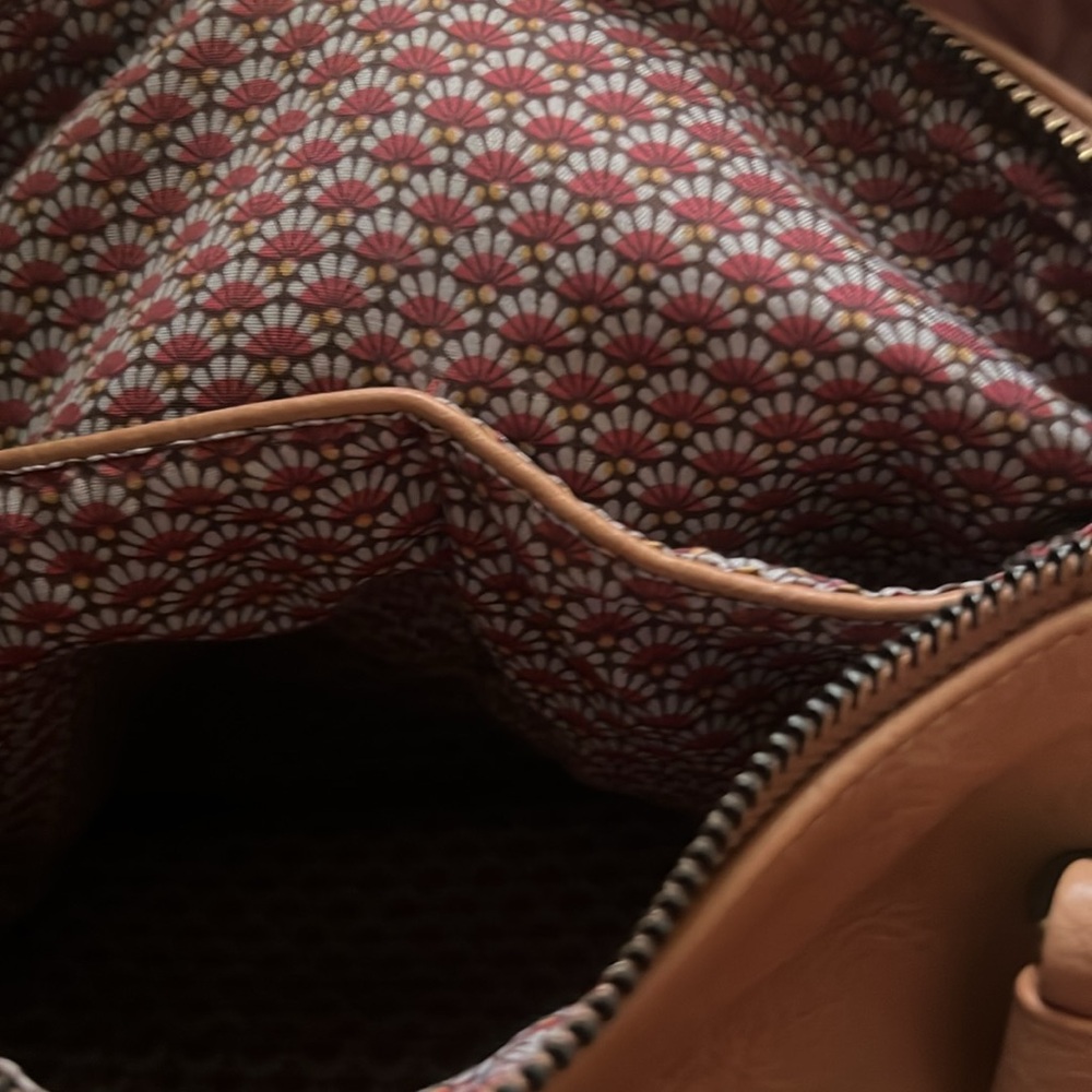 Antik Kraft Vegan Leather Satchel, camel w/retro print fabric lining. - Picture 8 of 9